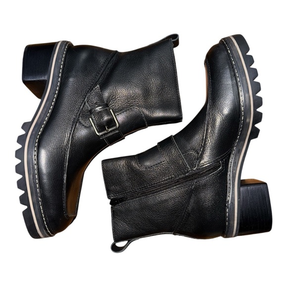 Bernardo Black Heeled Boots with Stacked Heel and Buckle - Picture 4 of 6